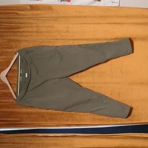 Mountain Hardwear Hiking Outdoors Pants Womens Size XL Trail Athletic Olive